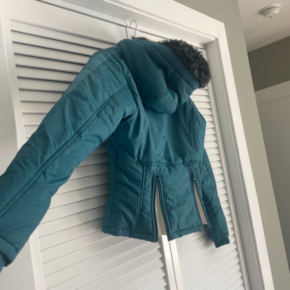 Triple Five Soul- Essentials Puffer Jacket in Turquoise - Size Small - Picture 5 of 8